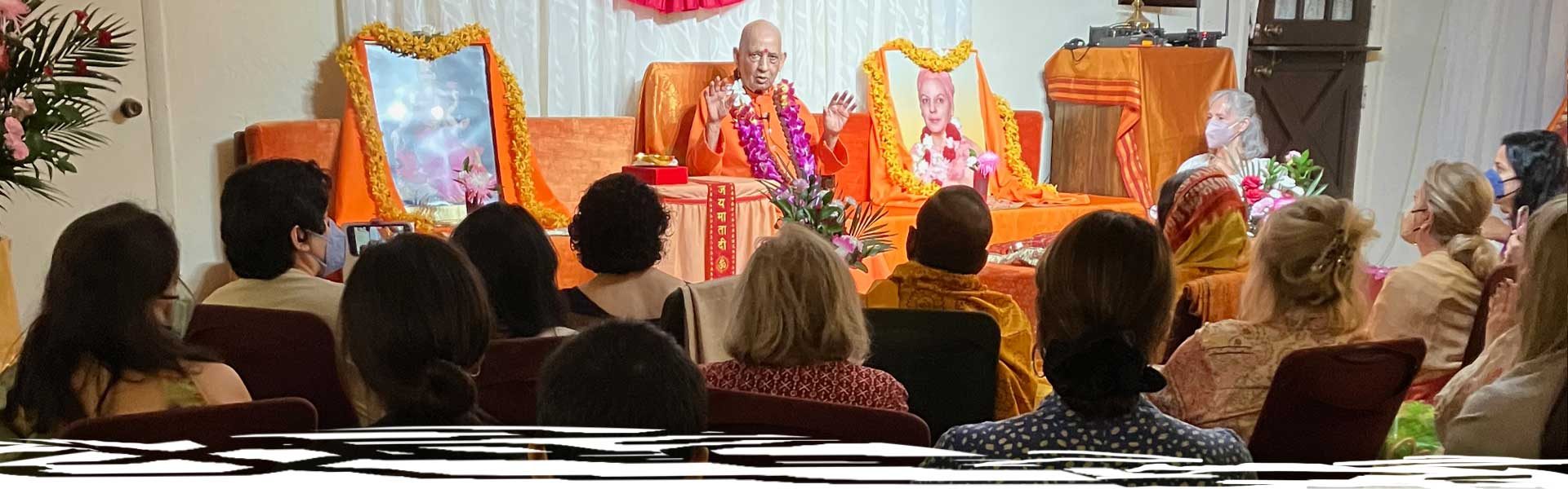 Swami Jyotirmayananda's satsang